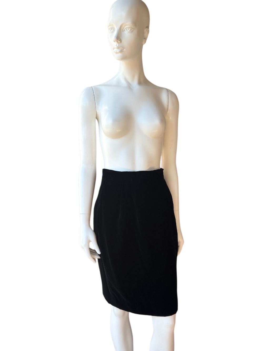 Minimalist Vintage Ungaro Ter Black Velvet Pencil Skirt